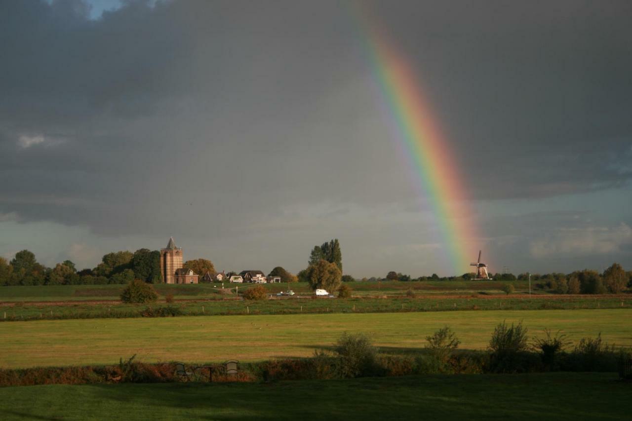 Unique Place On The River Waal Heerewaarden المظهر الخارجي الصورة